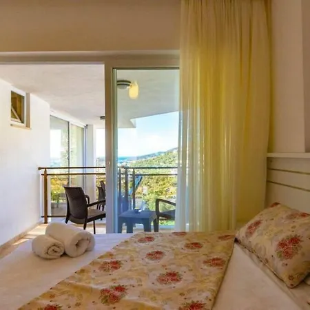Vuslat Apart-top Floor Duplex With Pool Villa *